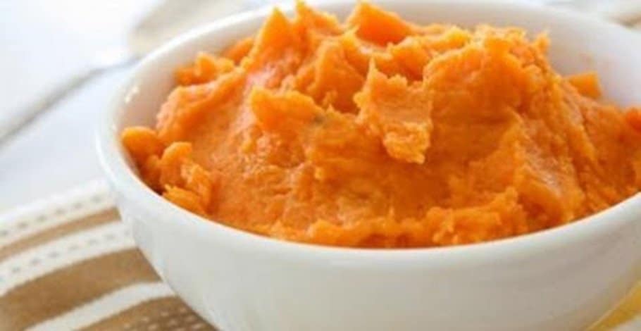 You are currently viewing Recette diététique , poulet à la crème de carotte